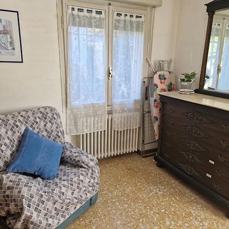Casa Rosario E Annamaria Leilighet Torri Del Benaco Eksteriør bilde